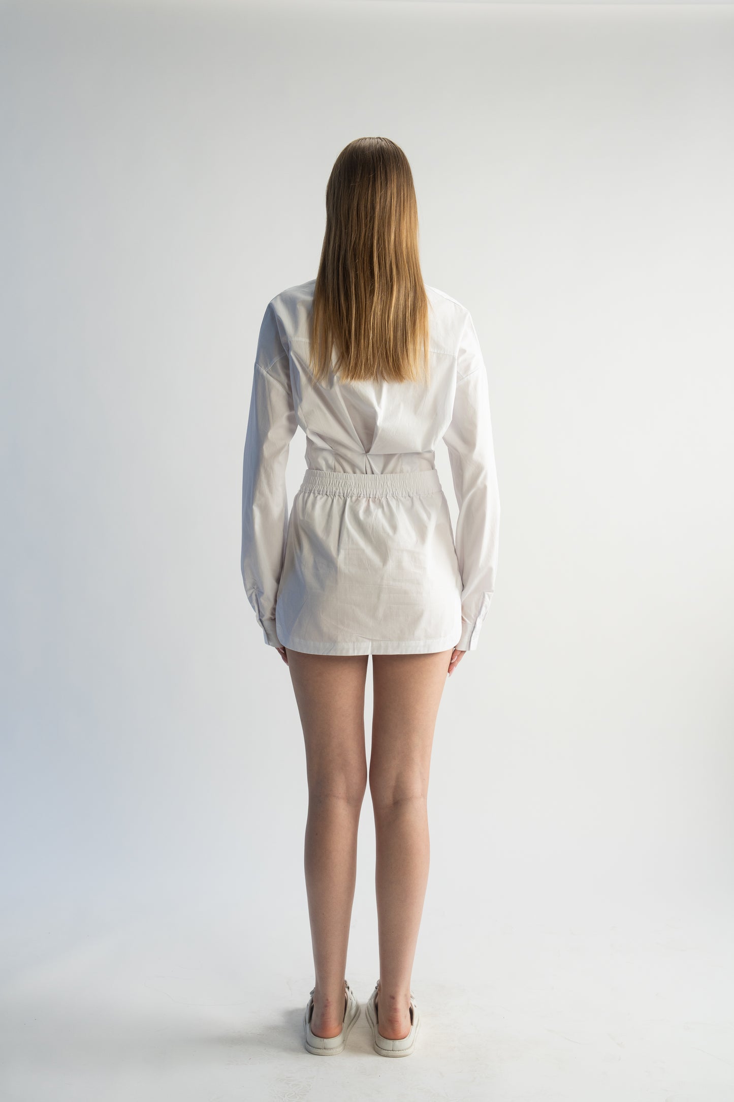 LK NO 6 WHITE SKIRT